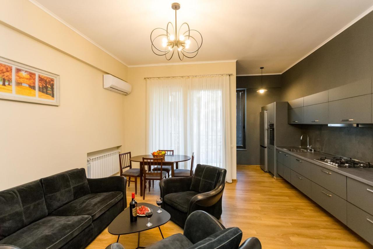 New!-Downtown Apartment Ll Tbilisi Zewnętrze zdjęcie