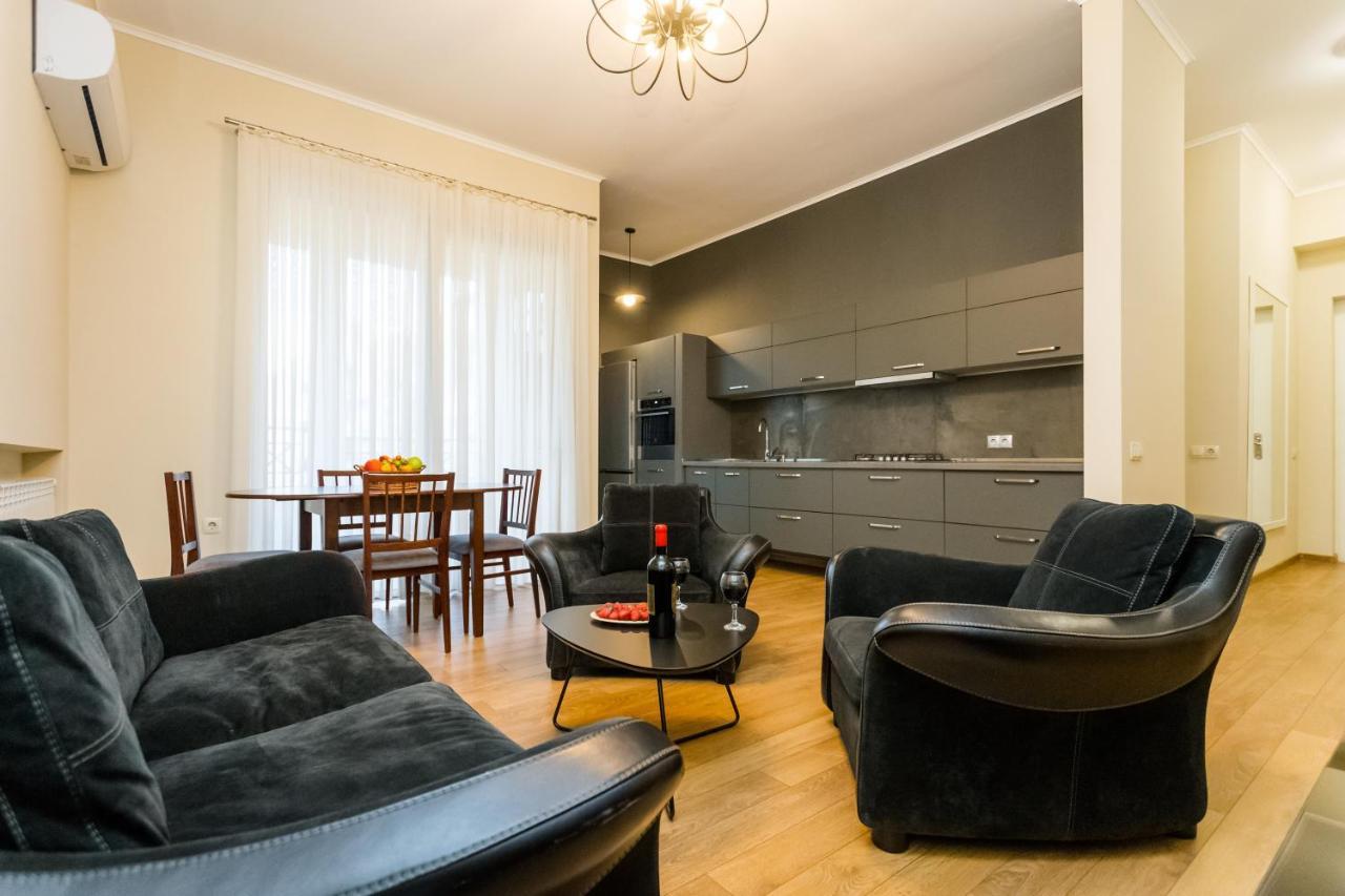New!-Downtown Apartment Ll Tbilisi Zewnętrze zdjęcie